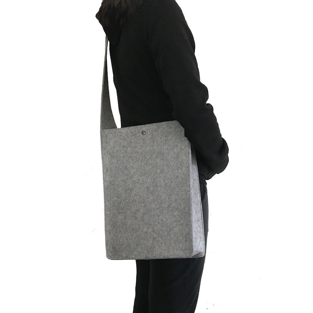Felt Messenger Bag-Portrait(FB-04) - greenpac.com.au
